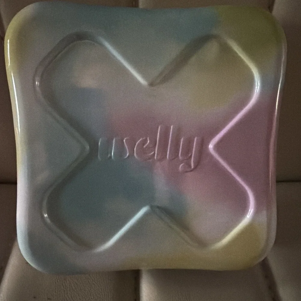 Welly Band-Aid Tin 4